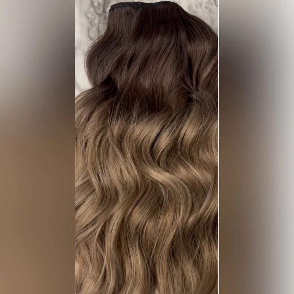BALAYAGE ASHY BLONDE CLIP IN HAIR EXTENSIONS 22 in Human blend